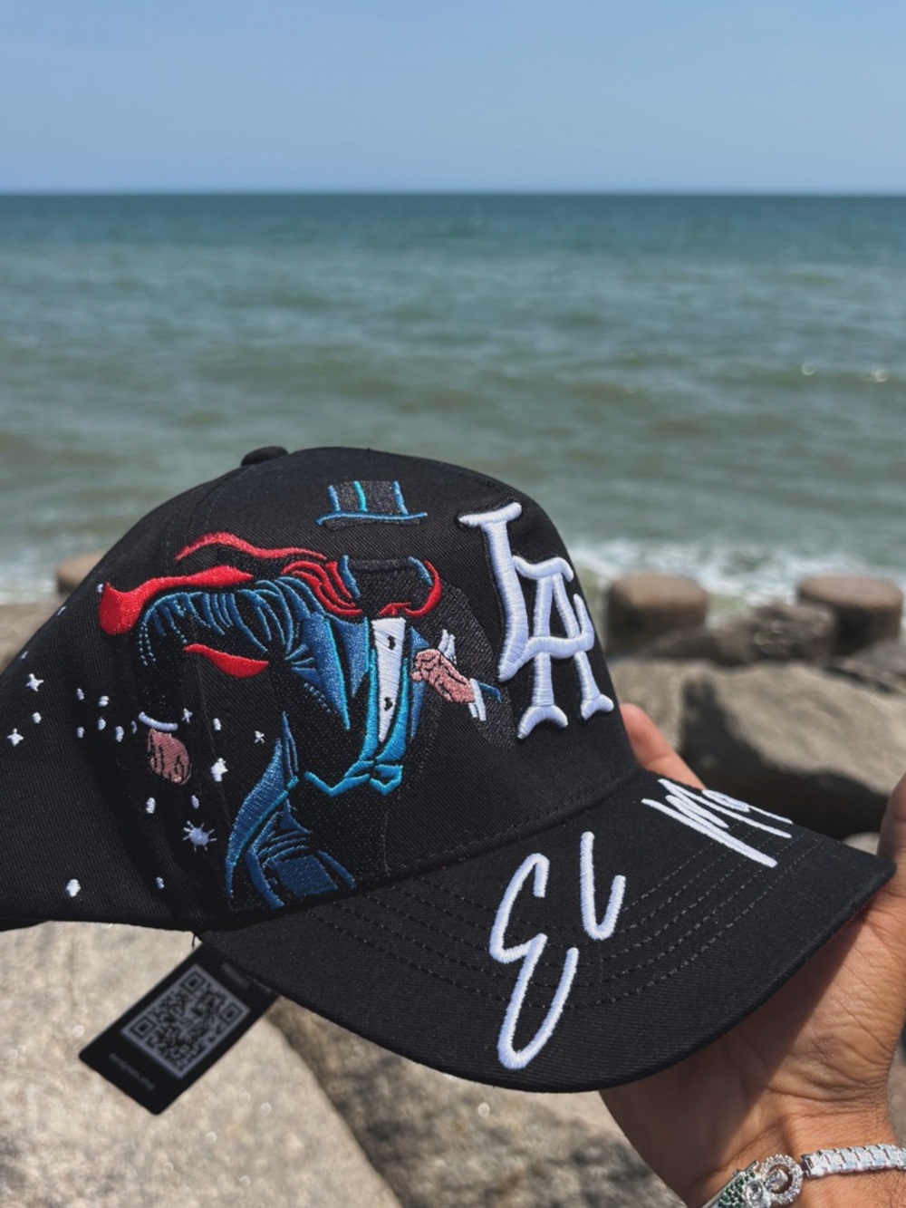 LA Embroidered Black Baseball Cap with Street Art Motif